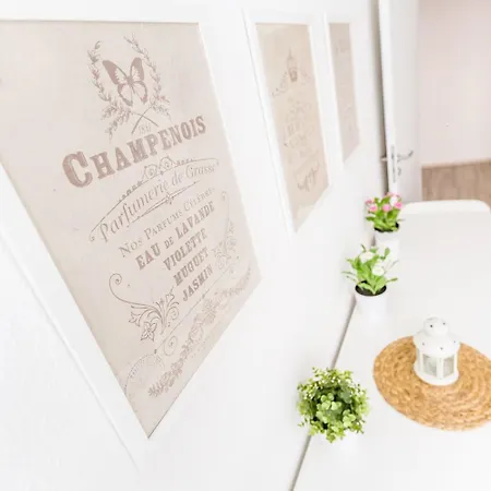 Fully Equipped With Balcony Apartmán