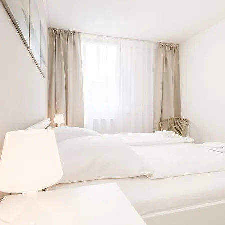 아파트 Fully Equipped With Balcony