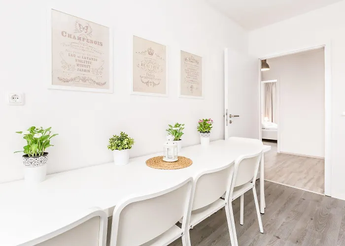 Fully Equipped With Balcony Apartmán